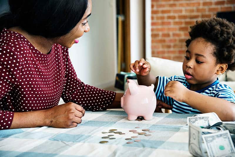 20 Different Money Saving Challenges Stay-At-Home Moms Can Try