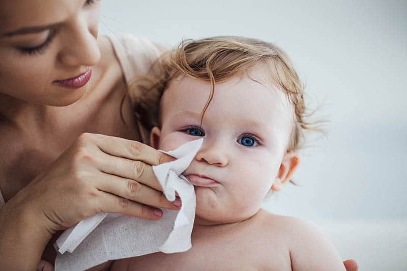 Organic Baby Wipes: The 5 Best Choices For Your Little One