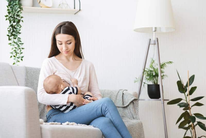 Newborn Hiccups After Breastfeeding: 7 Steps To Get Rid Of Them