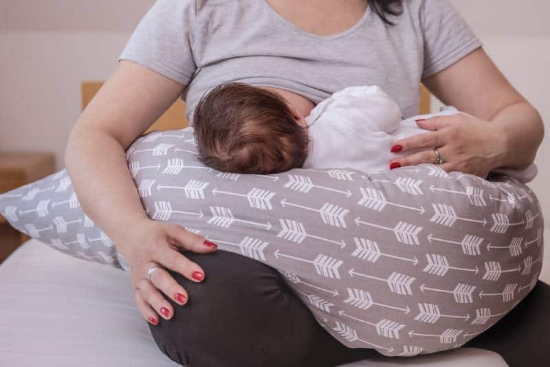 Painful Breastfeeding: Why It Happens And How To Deal With It