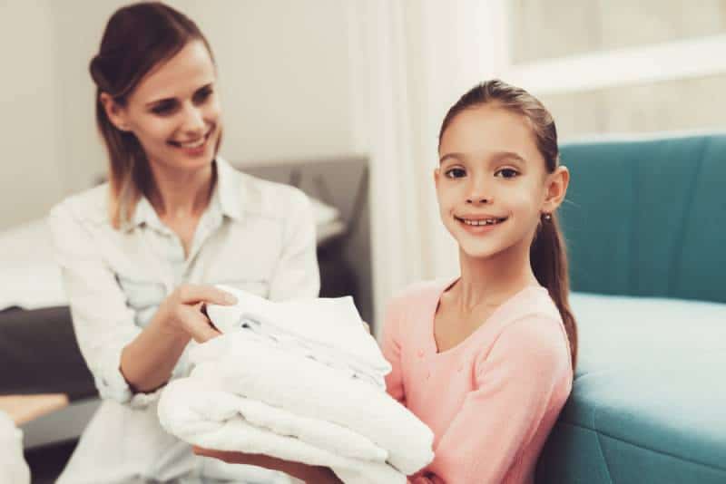 What Is A Mother’s Helper And How To Choose One?