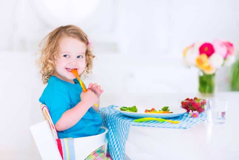 15 Best Veggies And Fruits For Toddlers For A Healthy Diet