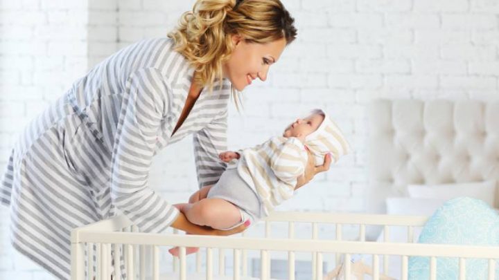 10 Best Cribs For Short Moms In 2022 For Easy Child Handling
