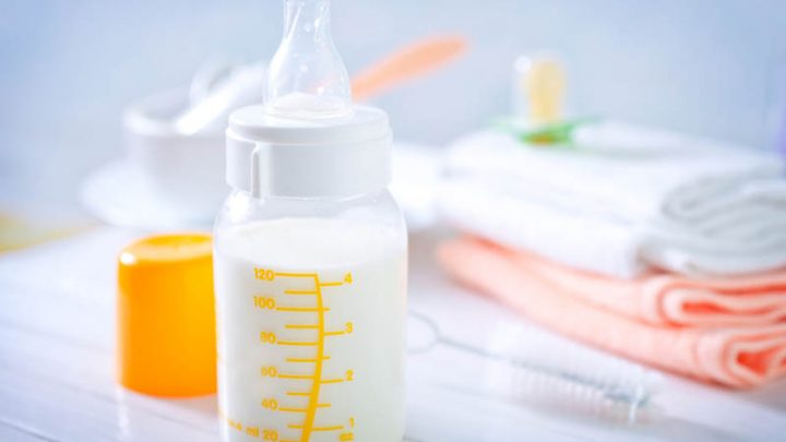 How Long Do Baby Bottles Last? (Including Cleaning Tips)