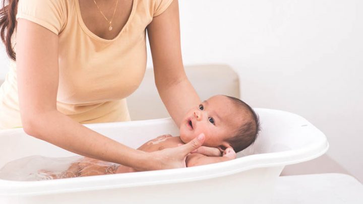 How To Keep Water Out Of Baby’s Ears During Bath & Common Errors