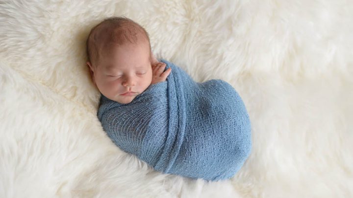 4 Tips To Prevent Your Baby Breaking Out Of Swaddle