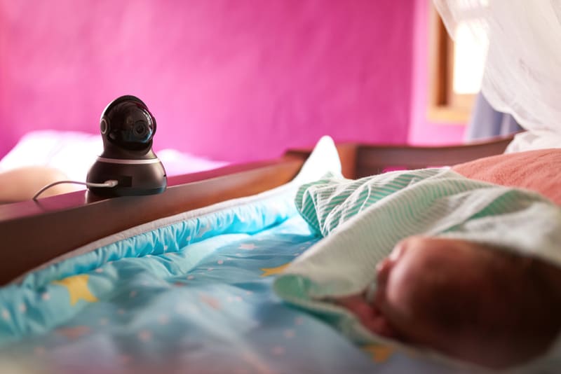 camera Nanit vs Miku: Which Baby Monitor Is Better For Your Baby?monitoring sleeping baby